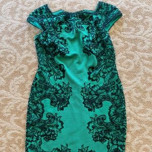 Tadashi Shoji Green And Black Lace Dress (Size L)(Preowned)